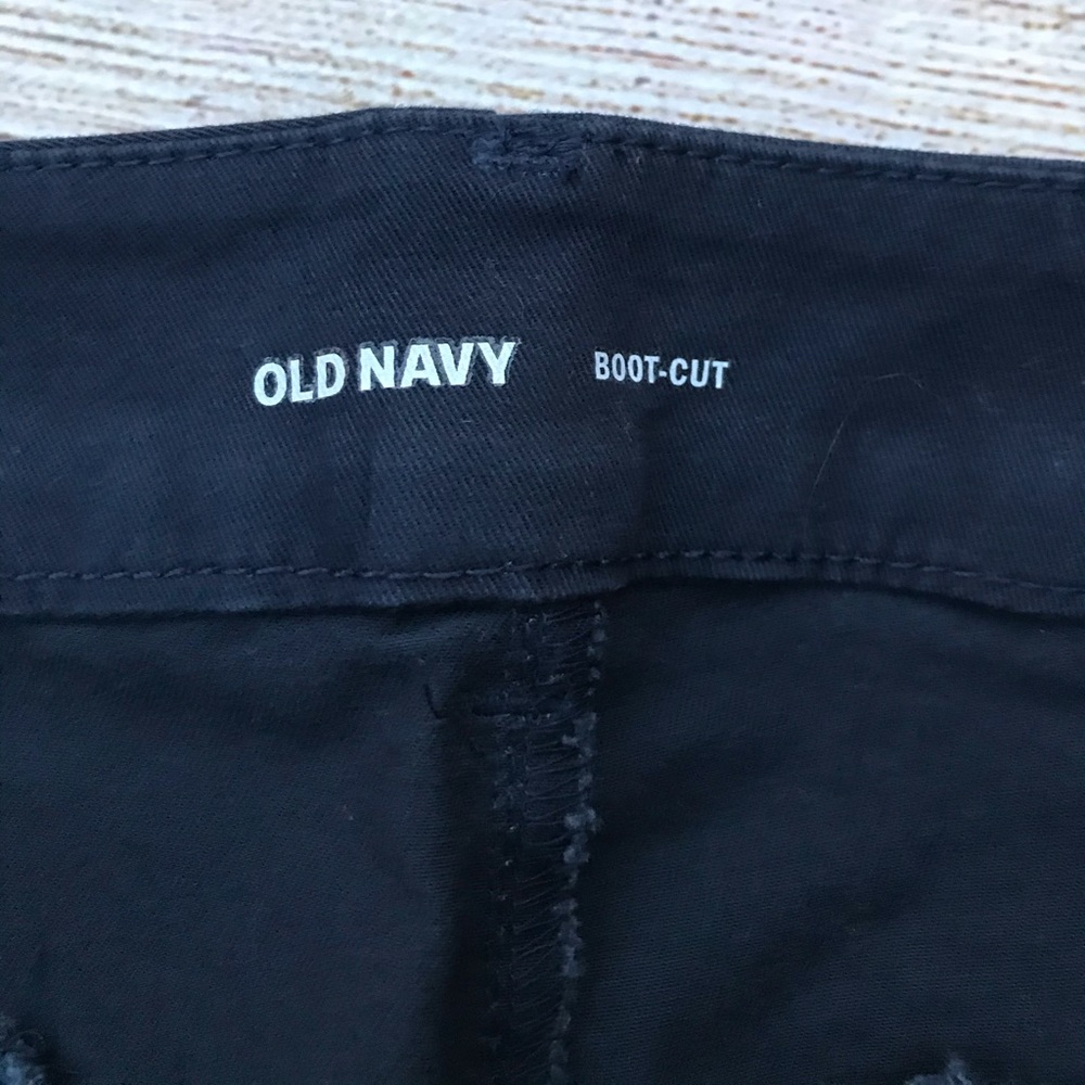 NWT Old Navy Mid-Rise Boot-Cut Khakis Size 14T - Picture 3 of 5